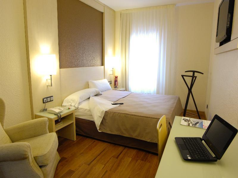 Hotel Condes De Haro Logrono Exterior photo